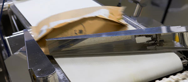 Checkweigher Rejector Options: Flip, Fall, or Fly